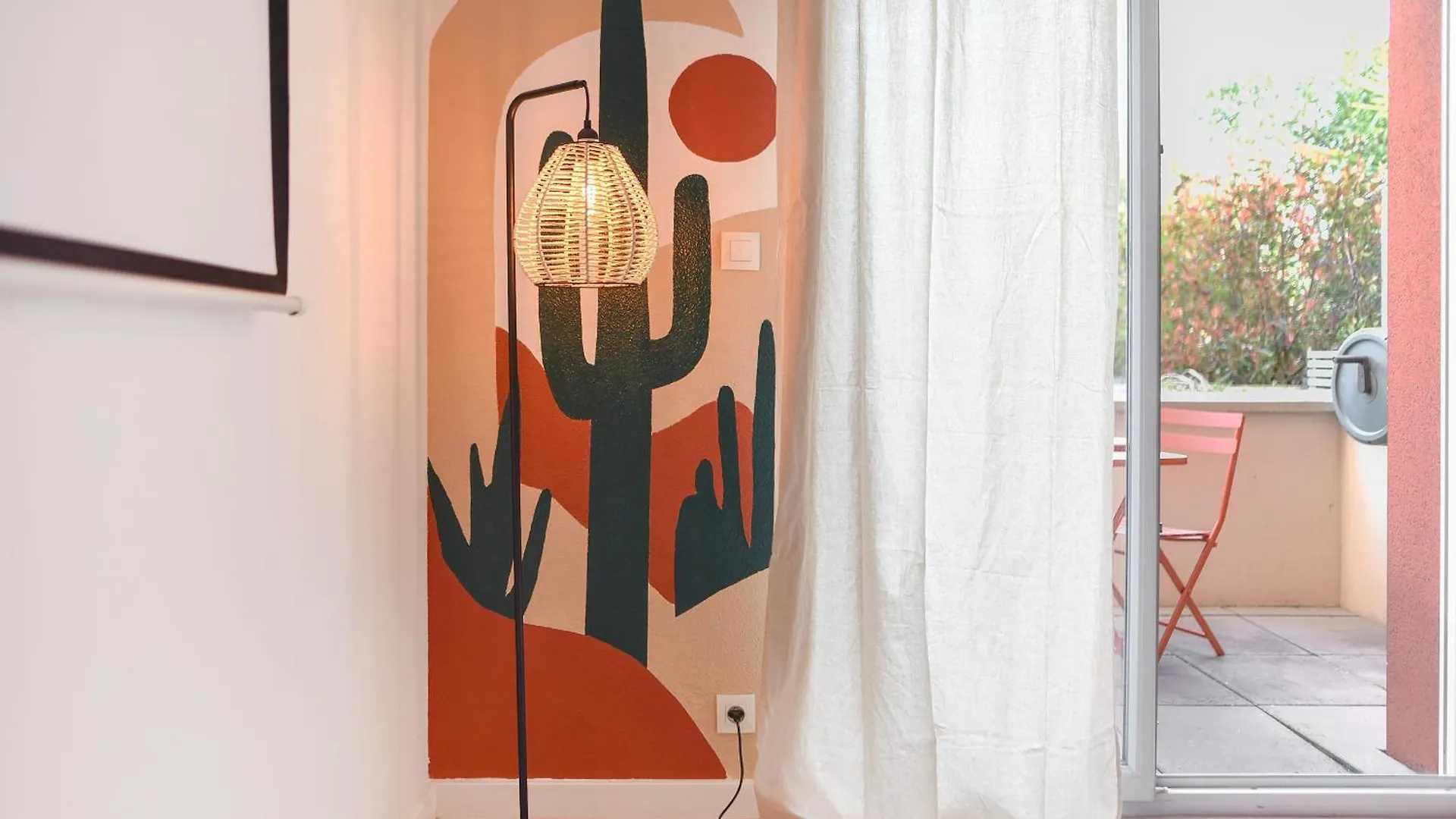 Oasis Cachee - Jacuzzi Et Cinema Apartment Toulouse France